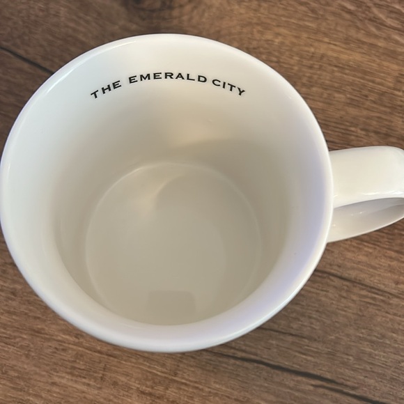 Starbucks 16oz 2005 Seattle Skyline Series One Coffee Mug - Picture 5 of 6